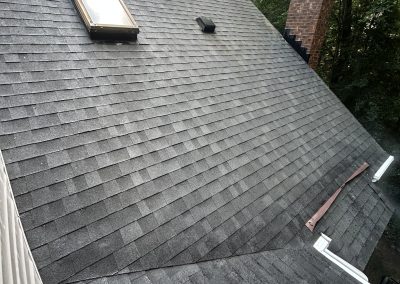 dirty-roof-before-soft-wash-pro-exterior-wash